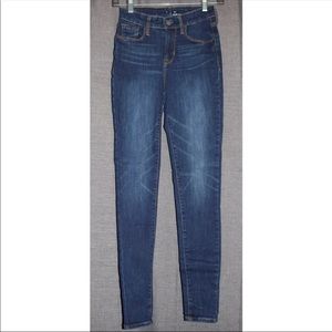 Old Navy High-Rise Skinny Jeans